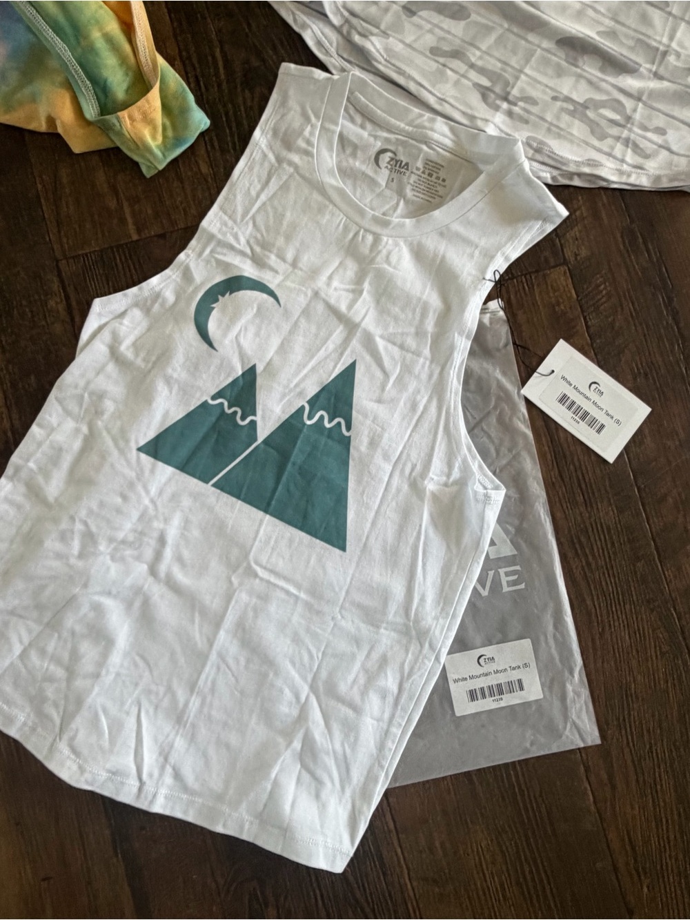 Zyia active women’s mountain top tank top size small NWT